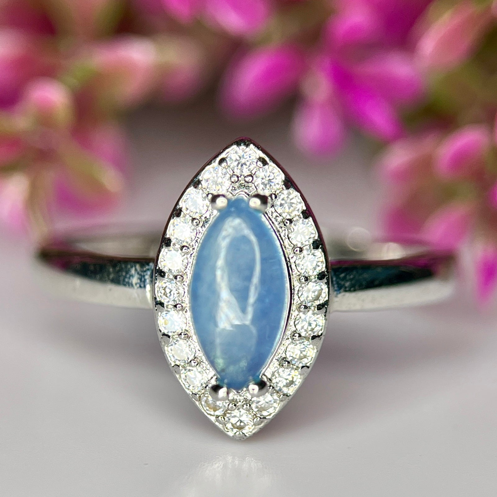 Bague ajustable en Aigue-marine Naturelle et Argent Rhodié