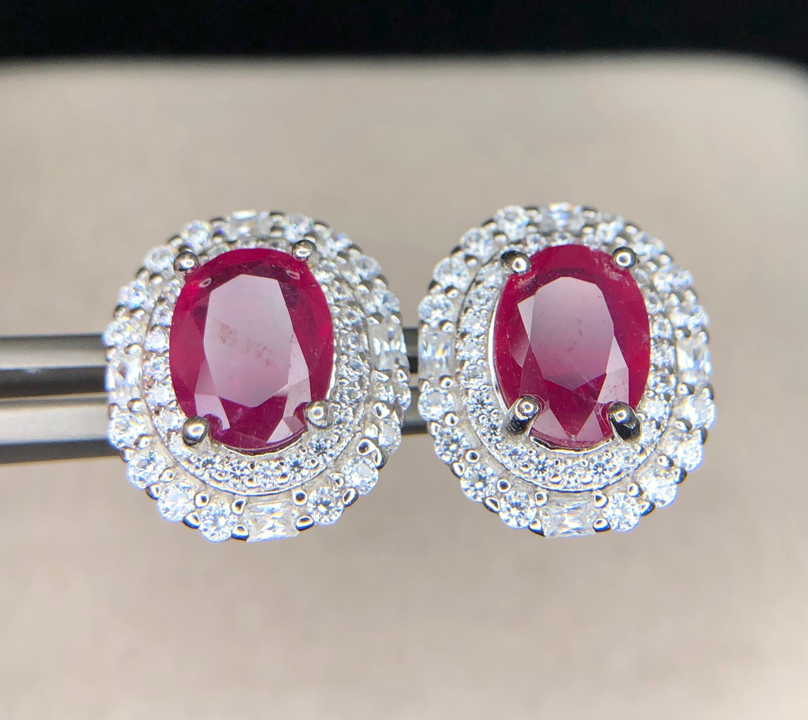 Splendide parure ornée de Rubis & Argent 925 Rhodié