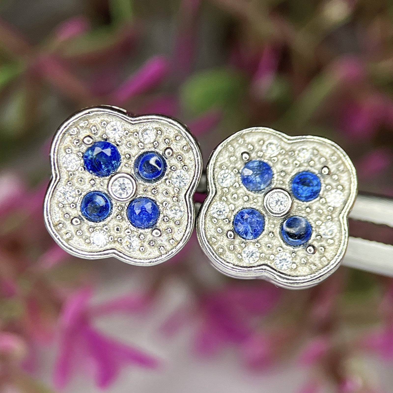 Boucles d'oreilles Saphir Naturel & Halo de Zirconium - Argent Rhodié