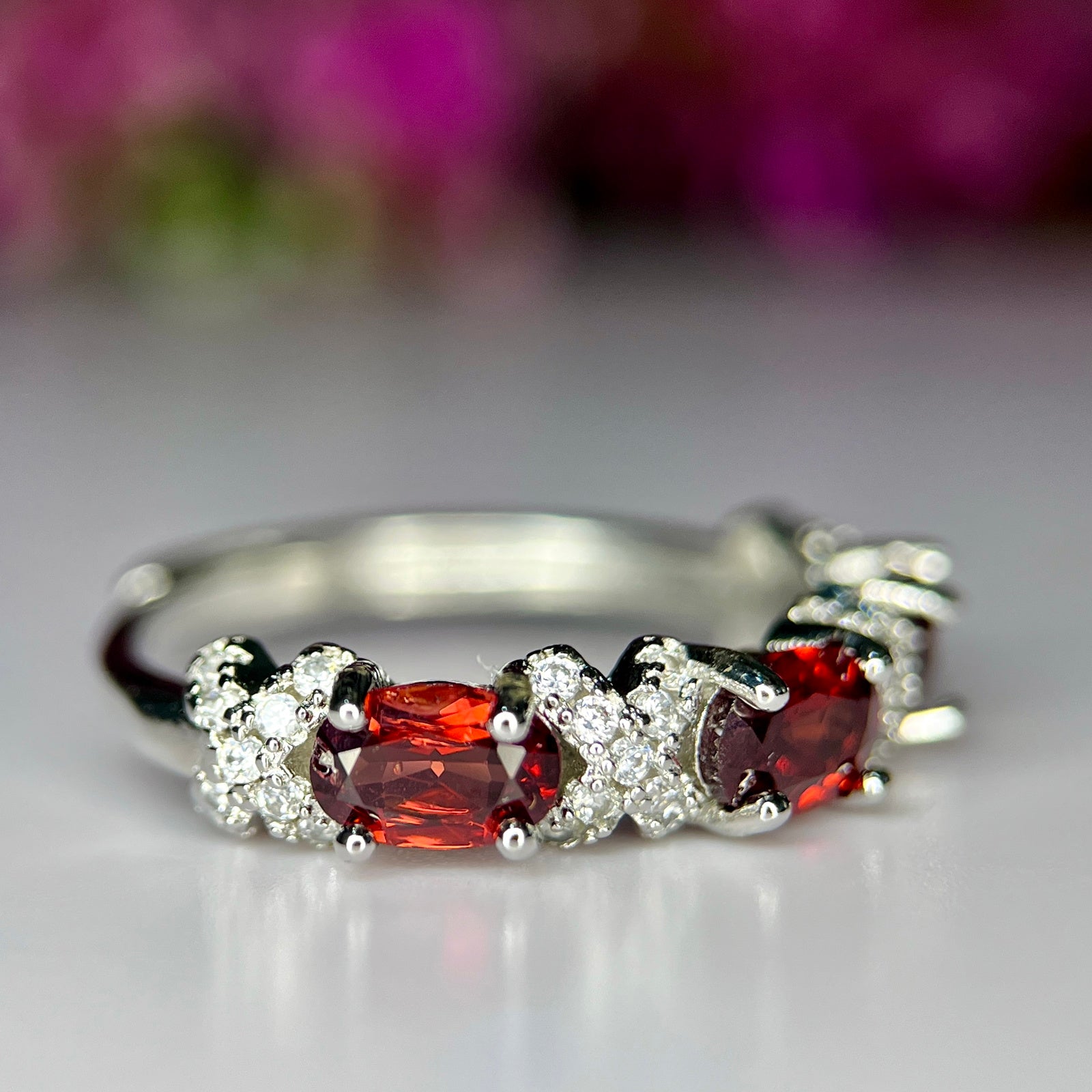 Bague - Garnet Naturel Éclatant & Rhodium Plated