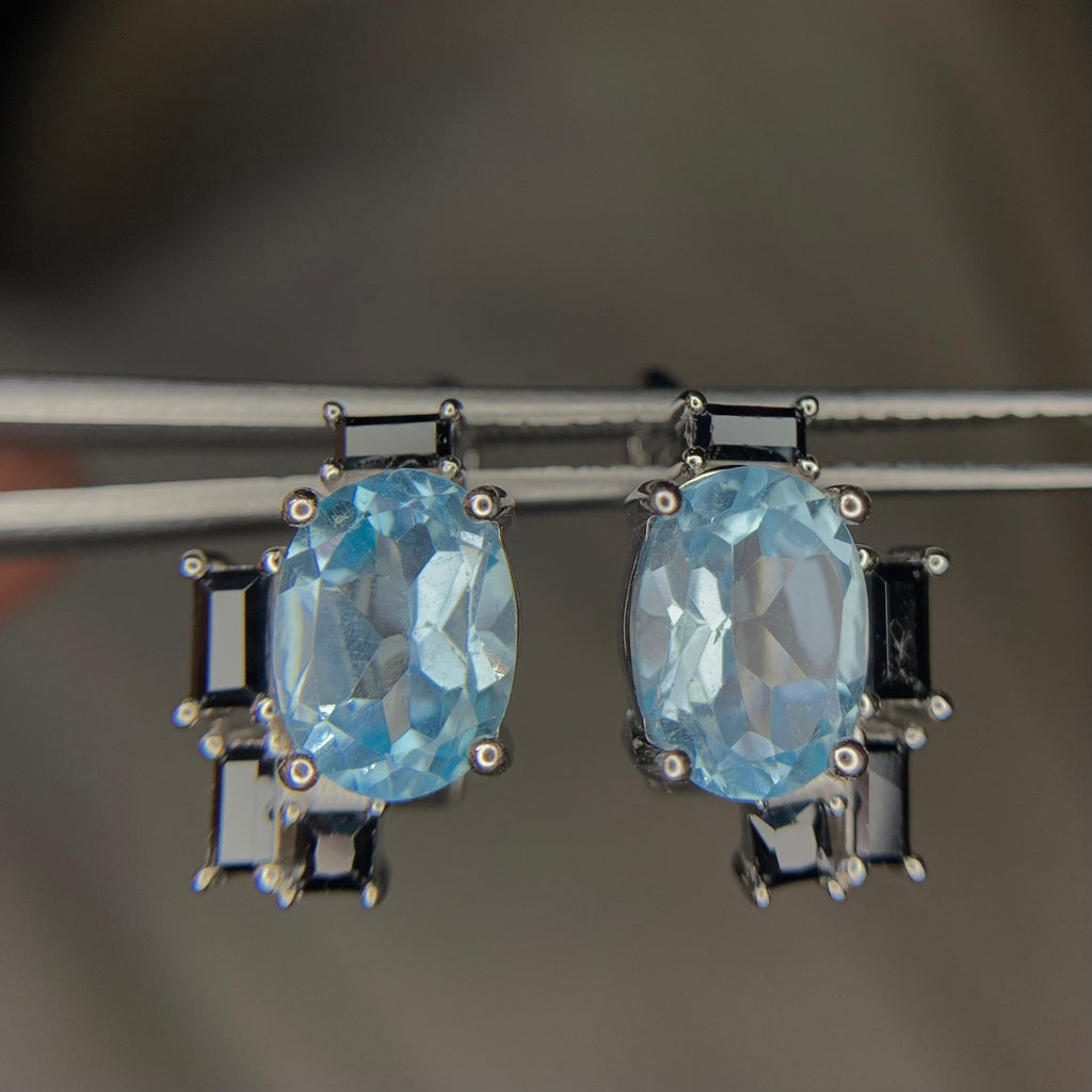 Boucles d'Oreilles avec Topaze Bleue Swiss Naturelle et Spinelle en Argent 925 Plaqué Rhodium