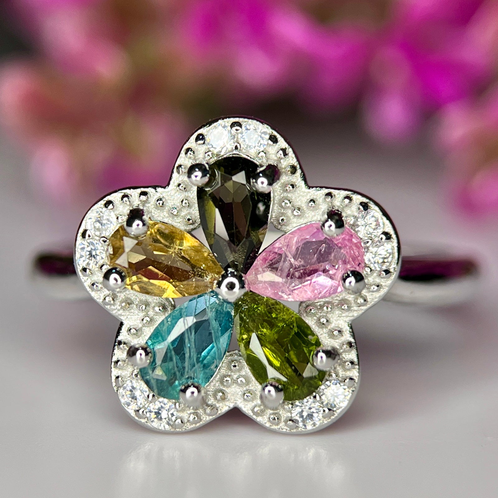 Bague Élégante Ajustable en Tourmaline Multicolore Naturelle et Argent Rhodié