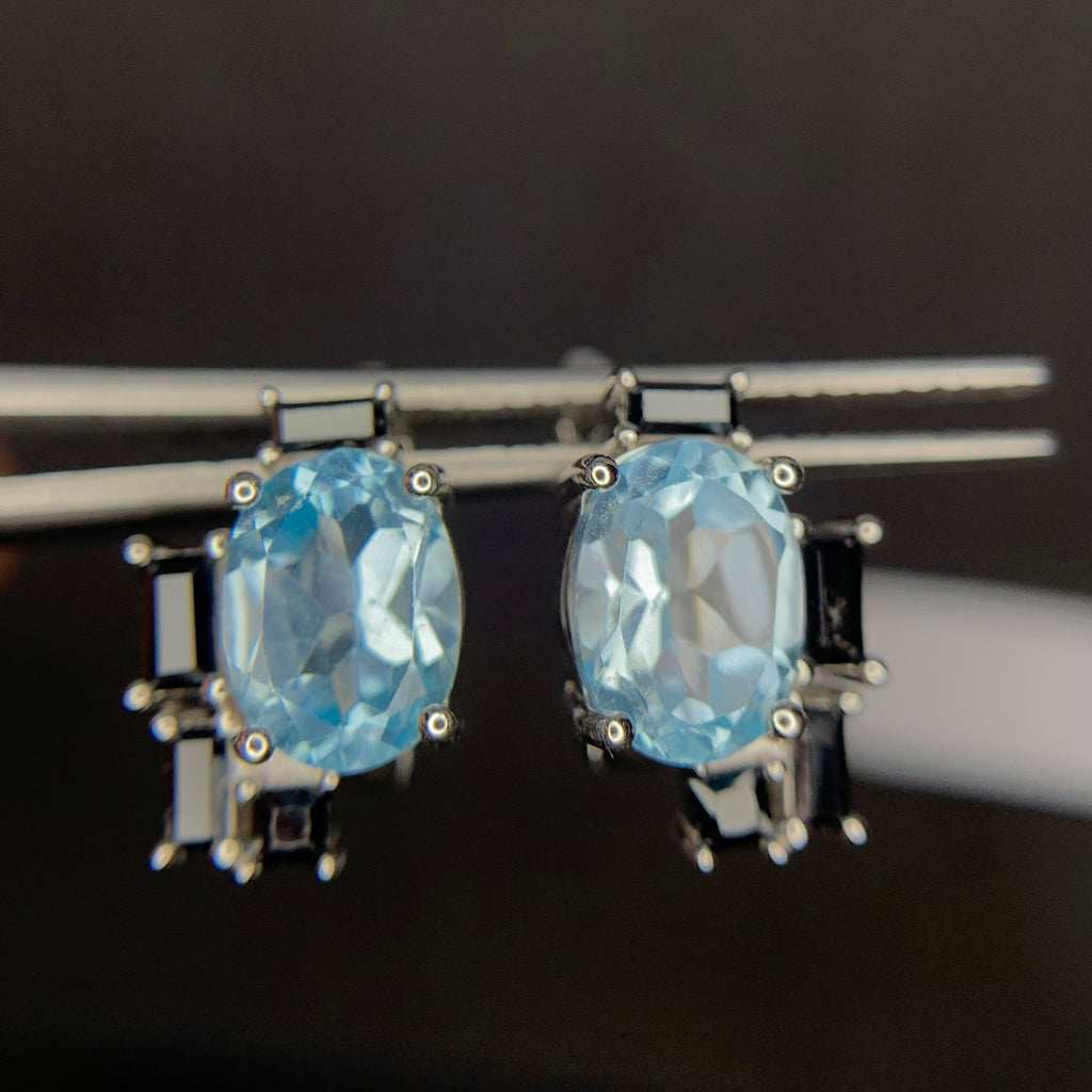 Boucles d'Oreilles avec Topaze Bleue Swiss Naturelle et Spinelle en Argent 925 Plaqué Rhodium
