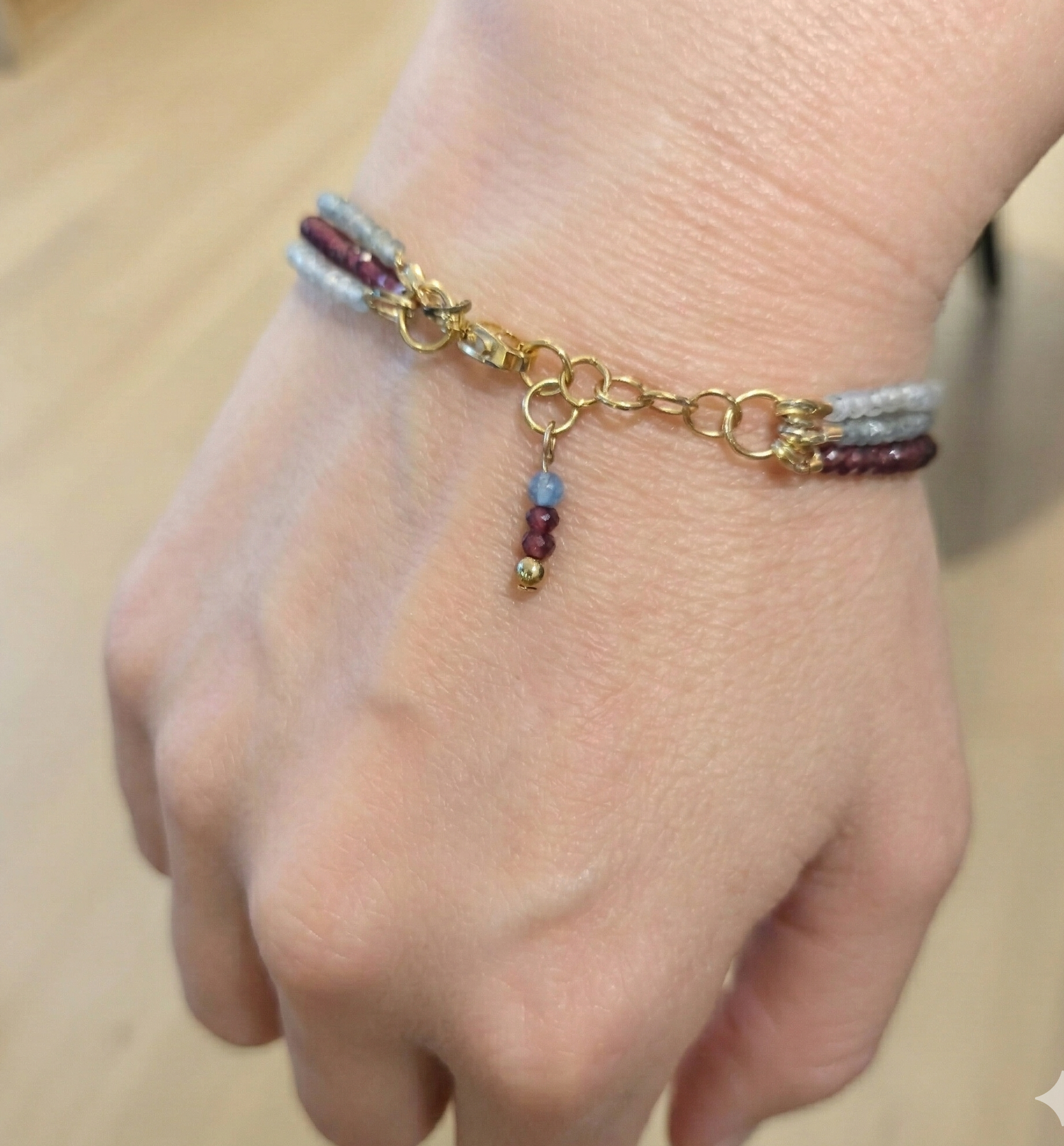 Collection Mosaïque De Gemmes - Bracelet 3 Rangs Apatite, Aigue-Marine, Grenat & Acier Inoxydable Plaqué Or