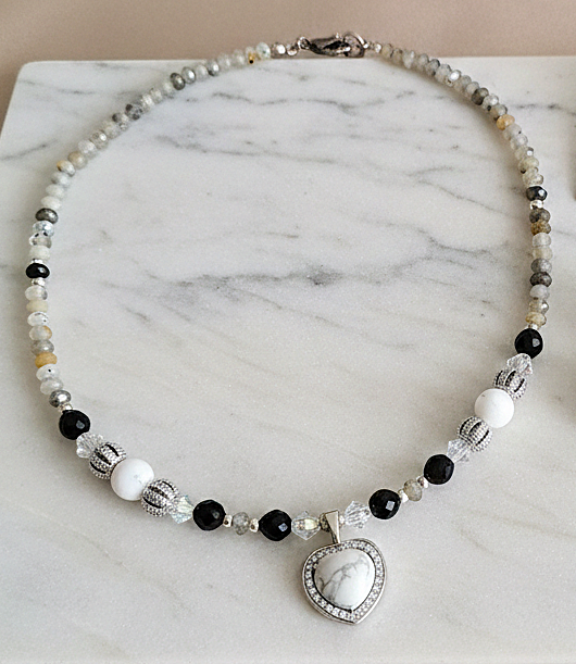 Collier Stellar Radiance - Labradorite, Spinelle & Plaqué Argent