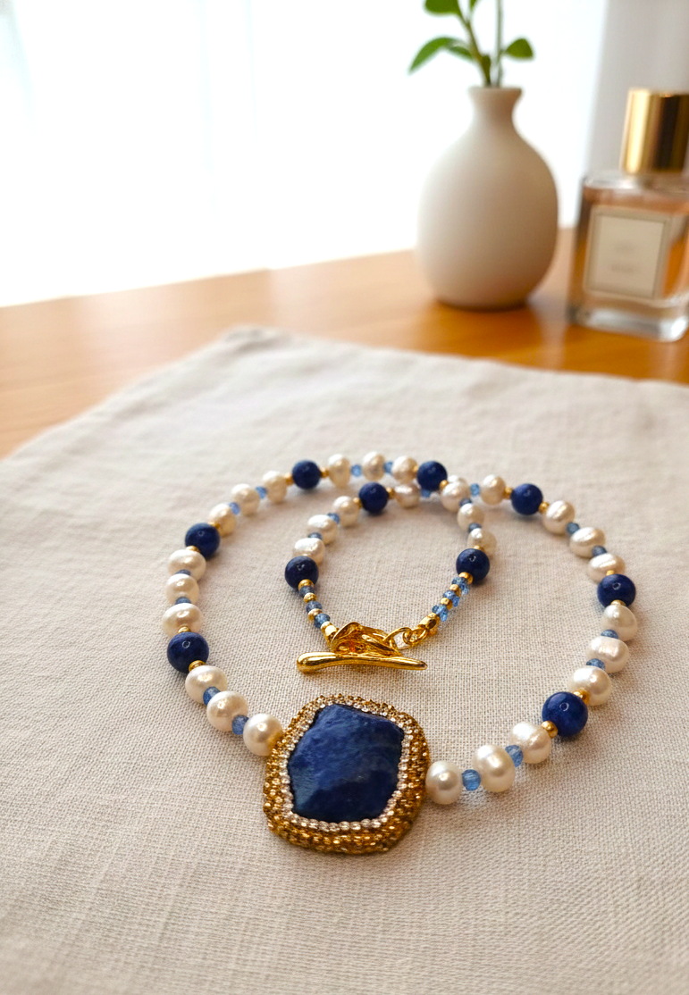Deep Serenity - Lapis-Lazuli, Spinelle & Plaqué Or