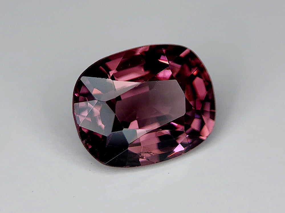 Collier "Éclat Noble" – Spinel Naturel Rare VVS (Non traitée)1.69 cts & Argent 925