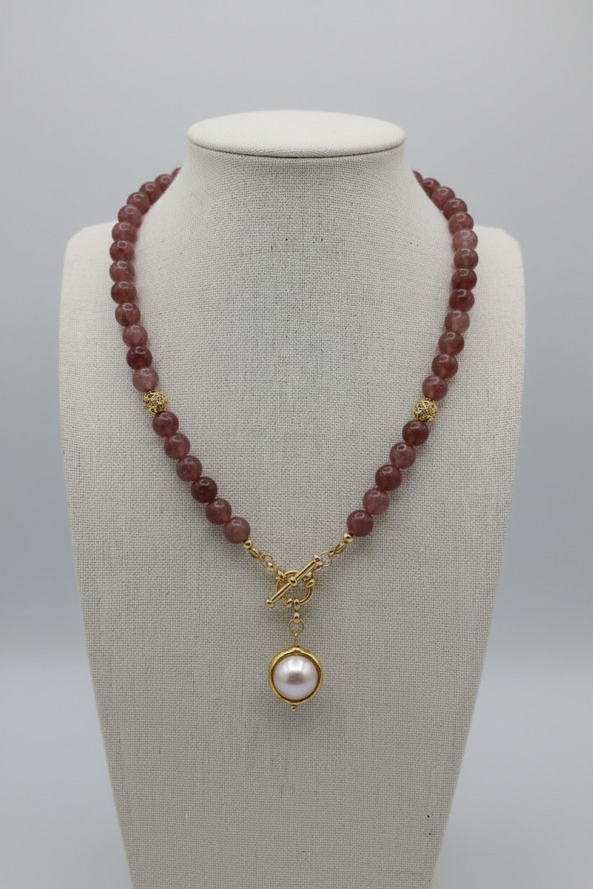 Quartz Framboise & Perle D’Eau Douce - Pierres Naturelles & Plaqué Or 14K
