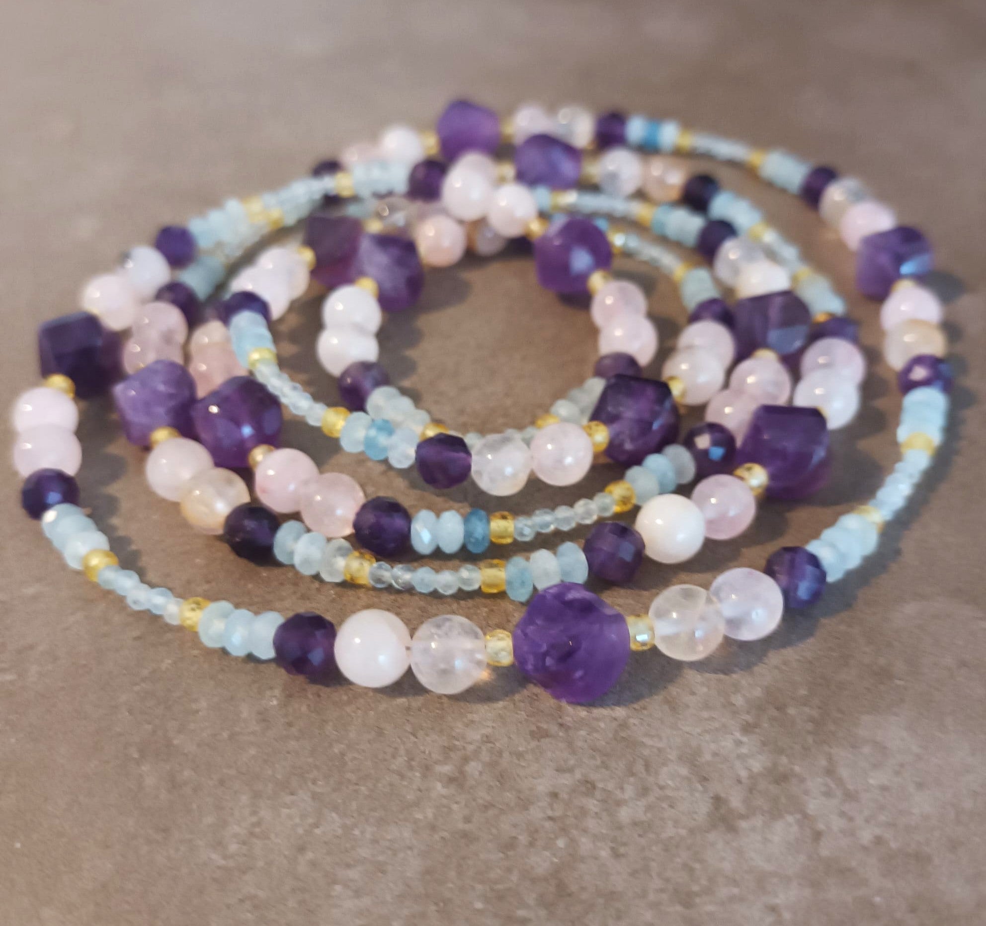 Sautoir "Sérénité Cristalline" - Aigue-marine, Améthyste & Quartz Rose