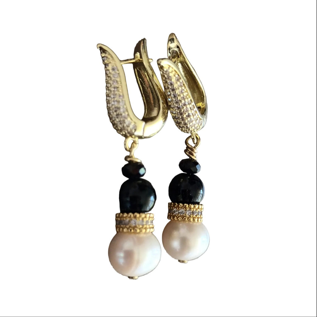 "Éclat de Minuit" - Perles Naturelles & Grenat et Labradorite Noire - Finition Or