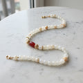 Sérénité d’Orient – Jade, Agate Centrale & Acier inoxydable plaqué Or 18k