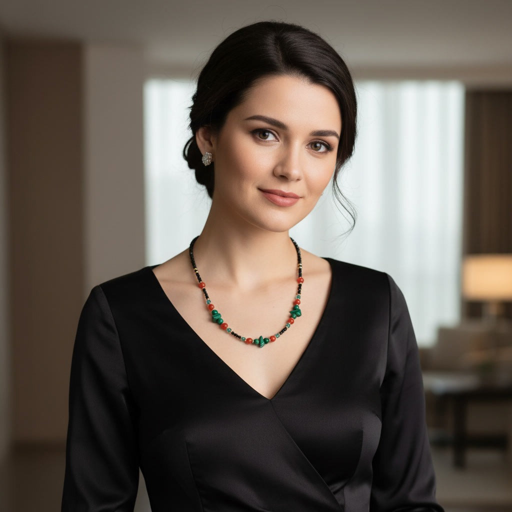 Collier Vibrant - Malachite, Agate Rouge & Spinelle - Laiton Doré
