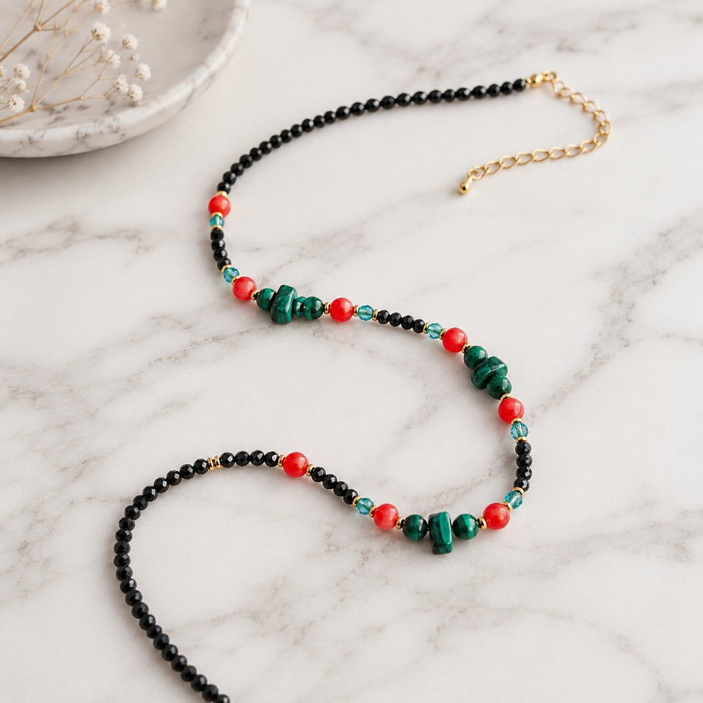 Collier Vibrant - Malachite, Agate Rouge & Spinelle - Laiton Doré