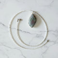 Collier avec Pandantiv Labradorite (60.00 Cts) - Labradorite & Perles Miyuki - Laiton Plaqué Or 18K