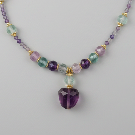 Harmonie Cristalline - Fluorite & Finitions Dorées 18K