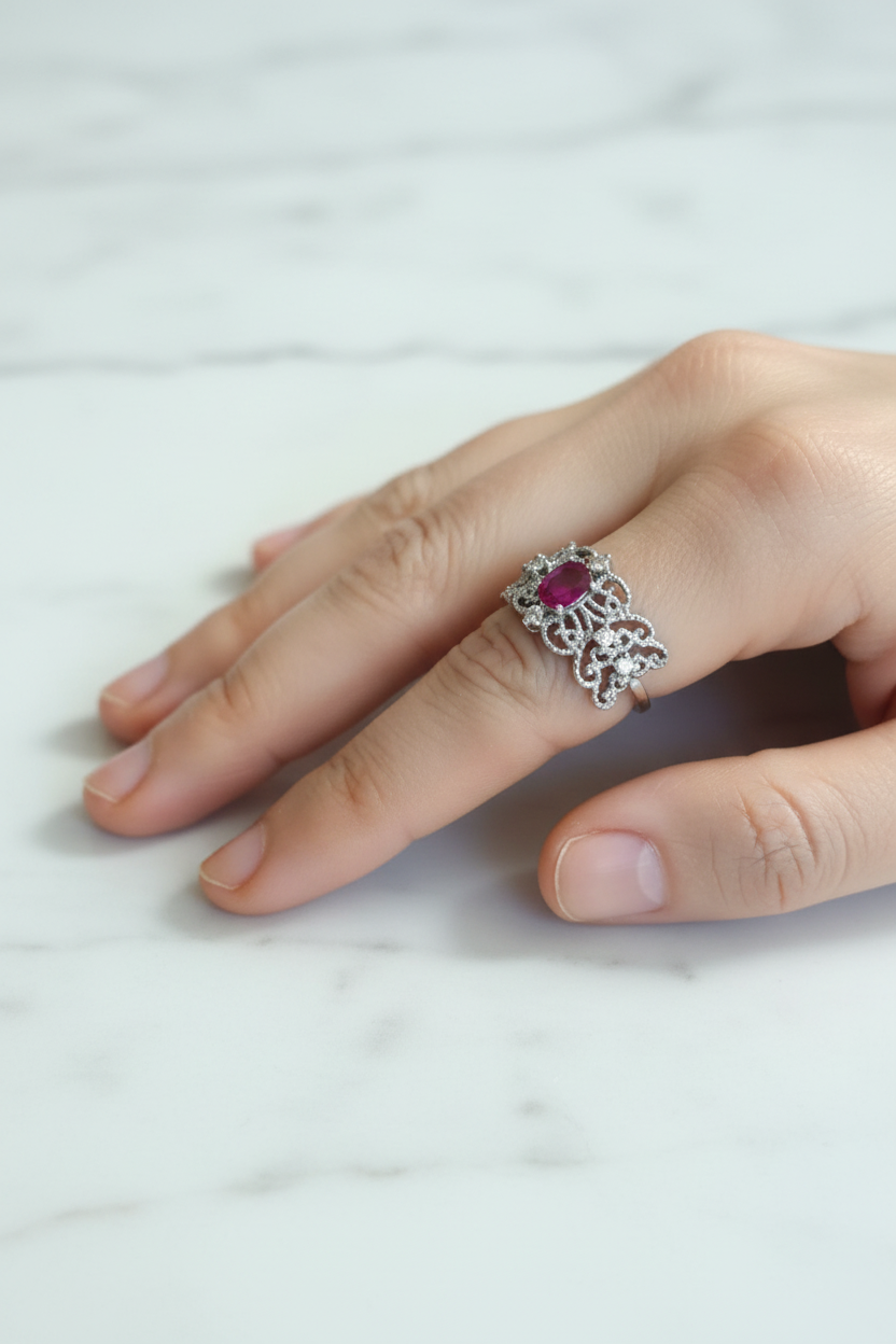 Bague "Altesse Royale" - Rubis Naturel & Finition (CZ) Rhodium Plated