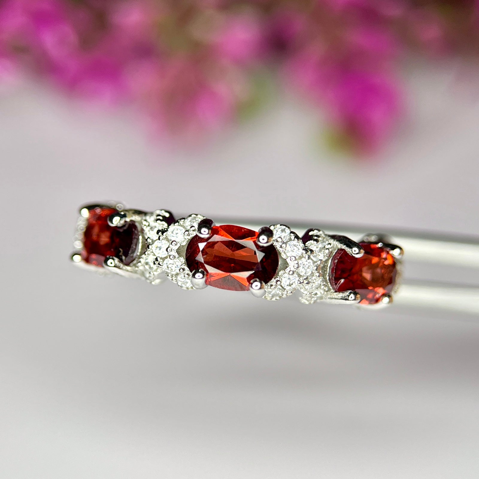 Bague - Garnet Naturel Éclatant & Rhodium Plated